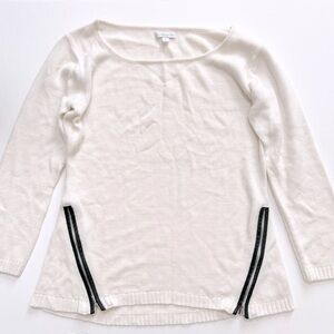 Cream sweater with zippers, sz M